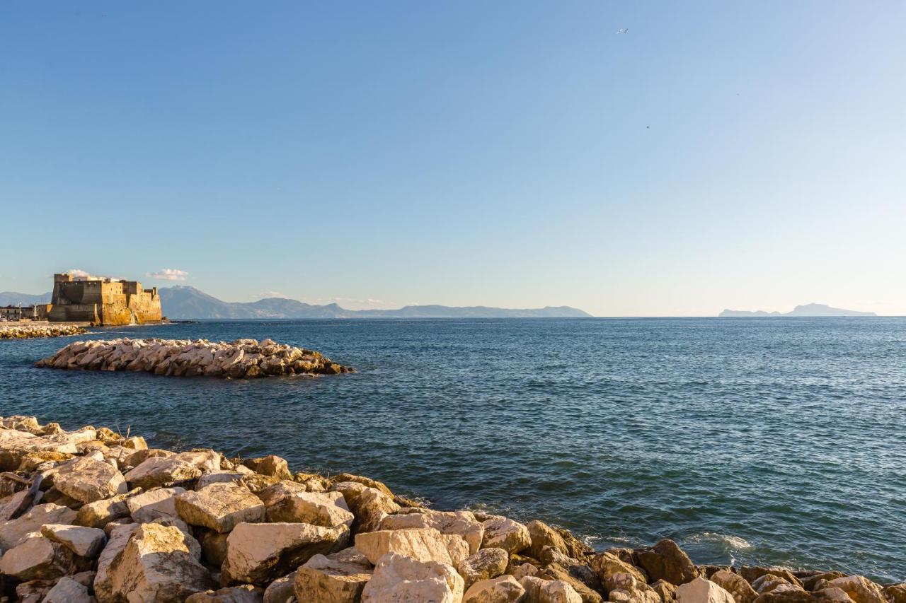 Parthenope'S Eye On The Seafront By Napoliapartments ภายนอก รูปภาพ